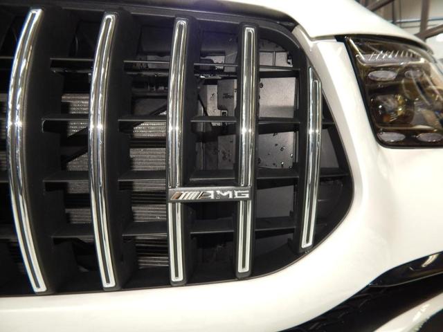 Photo of 2024 MANUFAKTUR Diamond White Metallic Mercedes-Benz AMG GLE 53