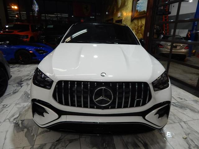 Photo of 2024 MANUFAKTUR Diamond White Metallic Mercedes-Benz AMG GLE 53