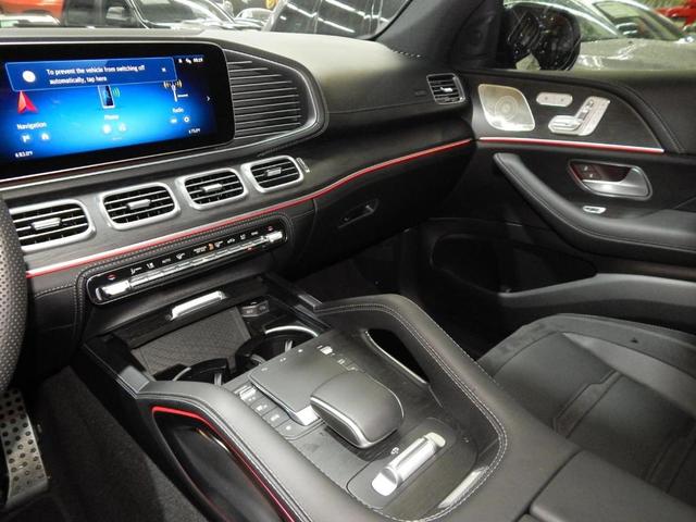 Photo of 2024 MANUFAKTUR Diamond White Metallic Mercedes-Benz AMG GLE 53