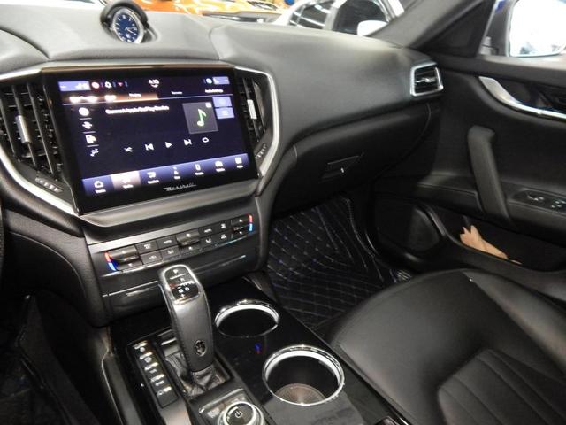 Photo of 2022 Blu Maserati Ghibli