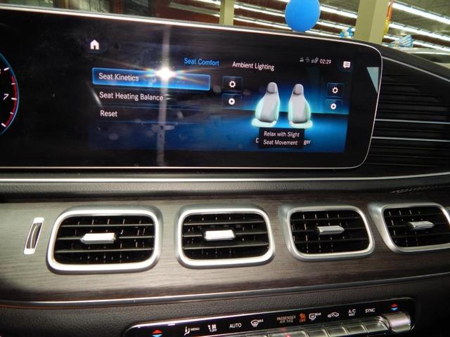 Photo of 2022 Black Mercedes-Benz GLS 450