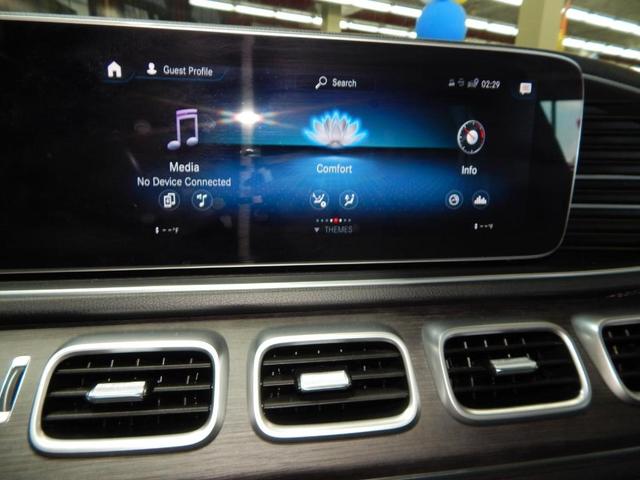 Photo of 2022 Black Mercedes-Benz GLS 450
