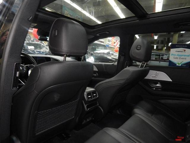 Photo of 2024 Black Mercedes-Benz GLS 450