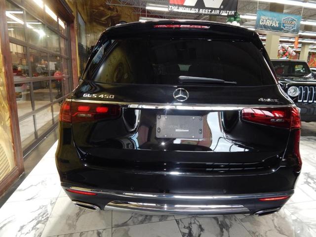 Photo of 2024 Black Mercedes-Benz GLS 450