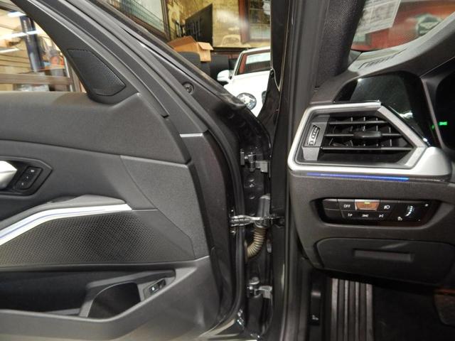 Photo of 2020 Mineral Gray Metallic BMW 330