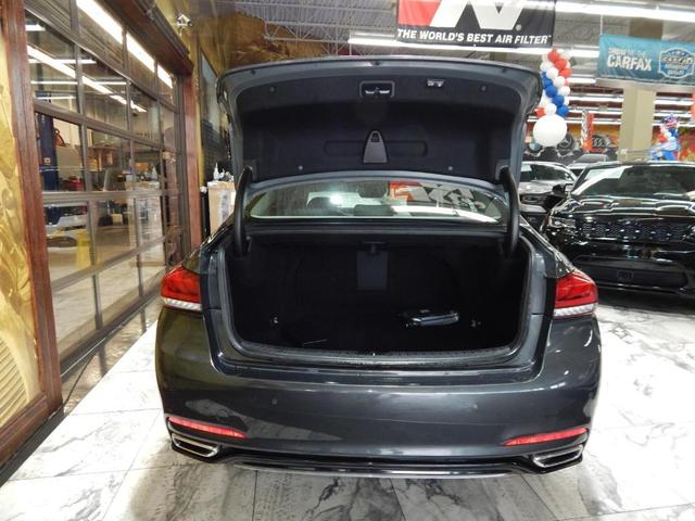 Photo of 2018 Himalayan Gray Genesis G80