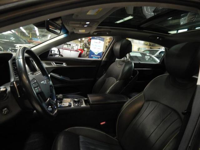 Photo of 2018 Himalayan Gray Genesis G80
