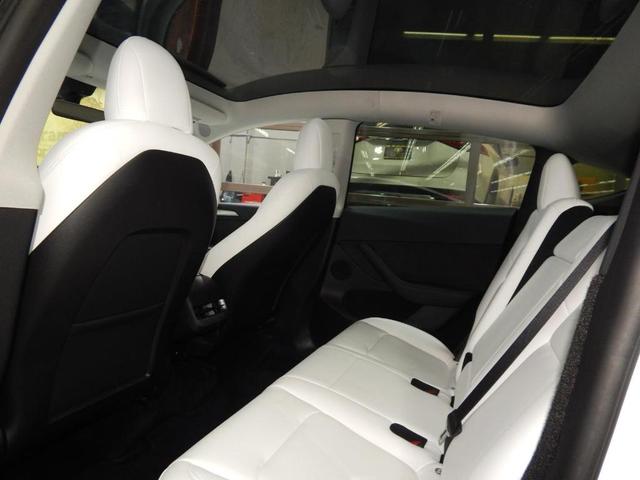 Photo of 2023 Pearl White Multi Tesla Model Y