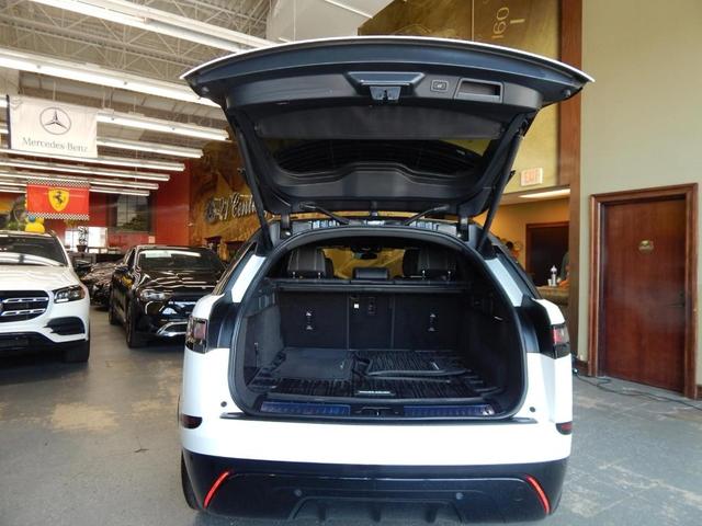 Photo of 2021 Fuji White Land Rover Range Rover Velar