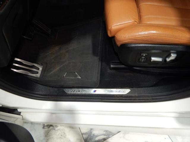 Photo of 2022 Alpine White BMW X6