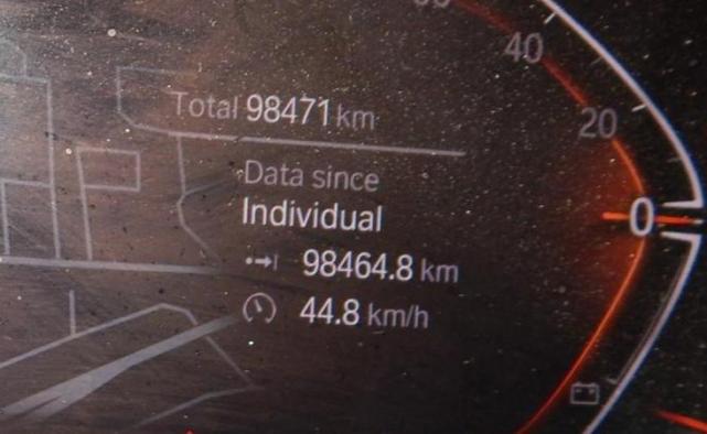 Photo of 2022 Alpine White BMW X6