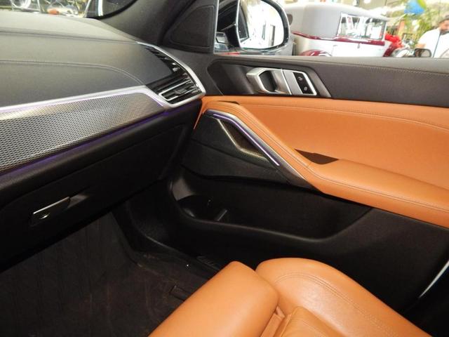 Photo of 2022 Alpine White BMW X6