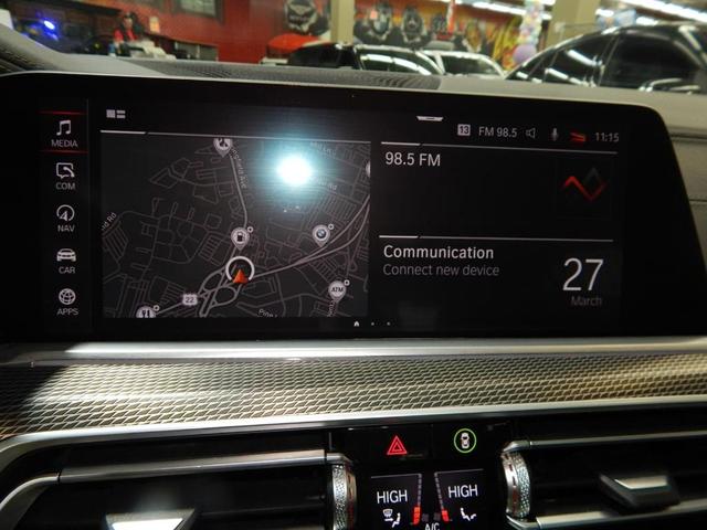 Photo of 2023 Alpine White BMW X6