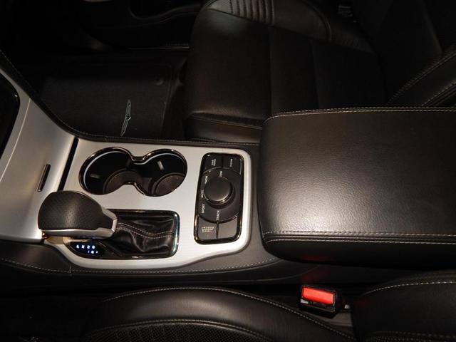 Photo of 2018 Diamond Black Jeep Grand Cherokee