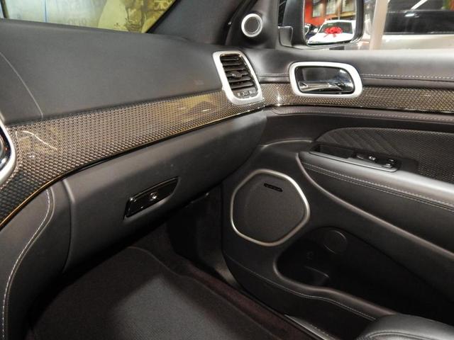 Photo of 2018 Diamond Black Jeep Grand Cherokee