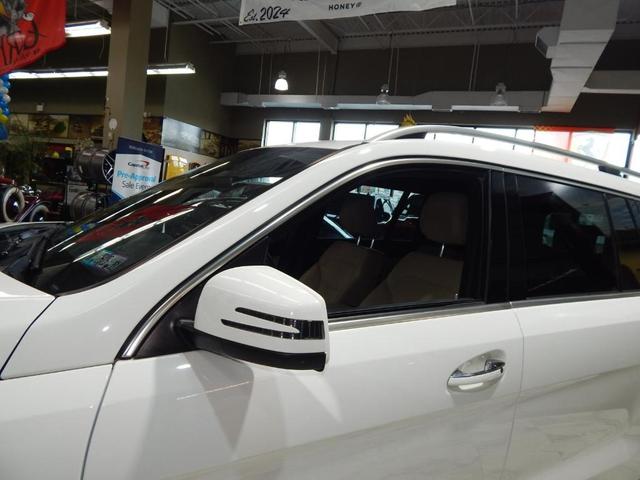 Photo of 2017 Polar White Mercedes-Benz GLS 450