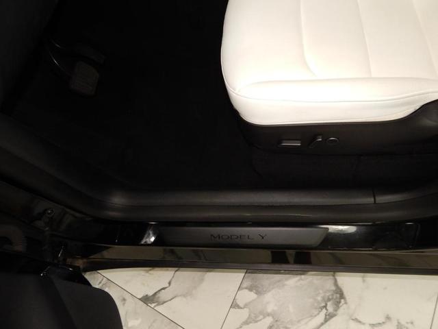 Photo of 2022 Black Tesla Model Y