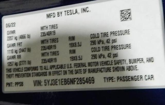 Photo of 2022 Deep Blue Metallic Tesla Model 3