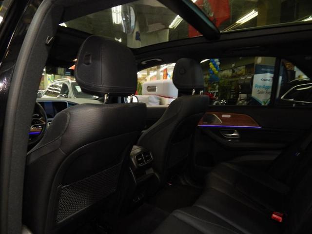 Photo of 2024 Black Mercedes-Benz GLE 350