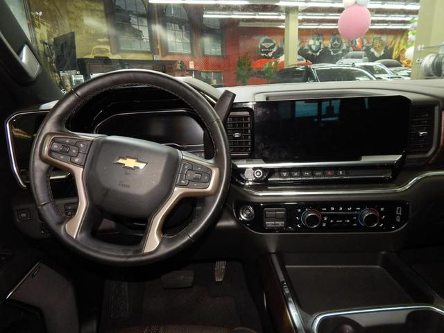 Photo of 2024 Summit White Chevrolet Silverado 2500
