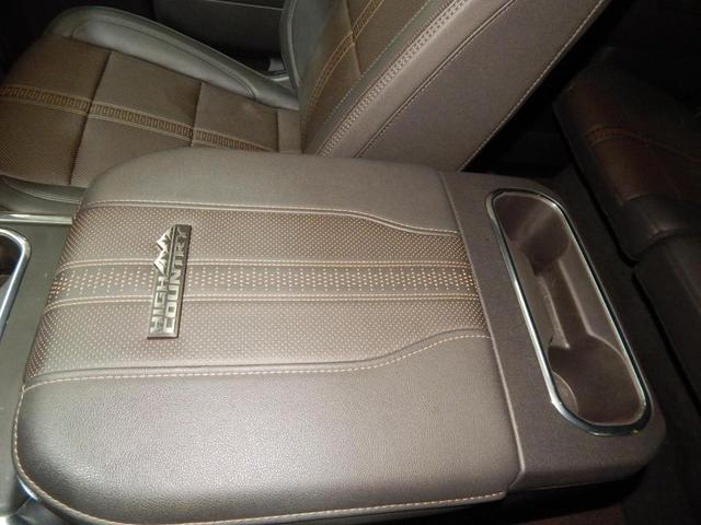 Photo of 2024 Summit White Chevrolet Silverado 2500
