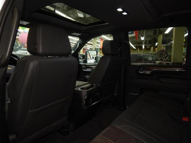 Photo of 2024 Summit White Chevrolet Silverado 2500