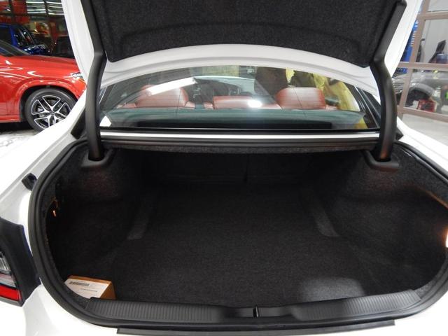 Photo of 2022 White Knuckle Clearcoat Dodge Charger