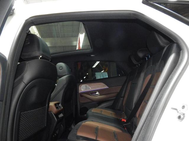 Photo of 2024 Polar White Mercedes-Benz AMG GLE 53