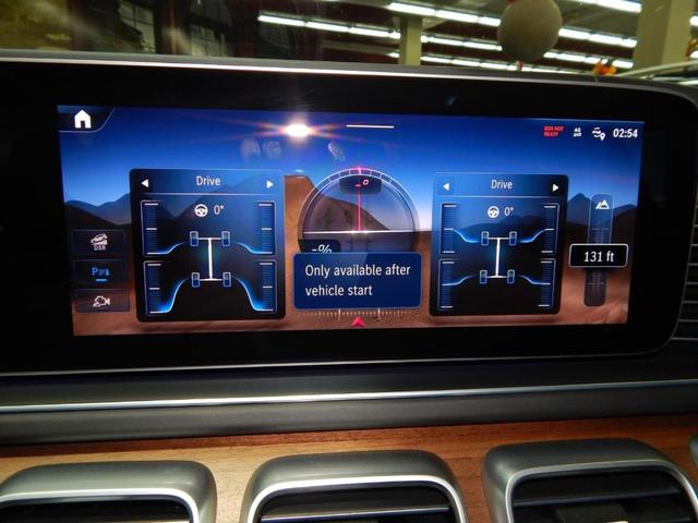 Photo of 2024 Polar White Mercedes-Benz AMG GLE 53