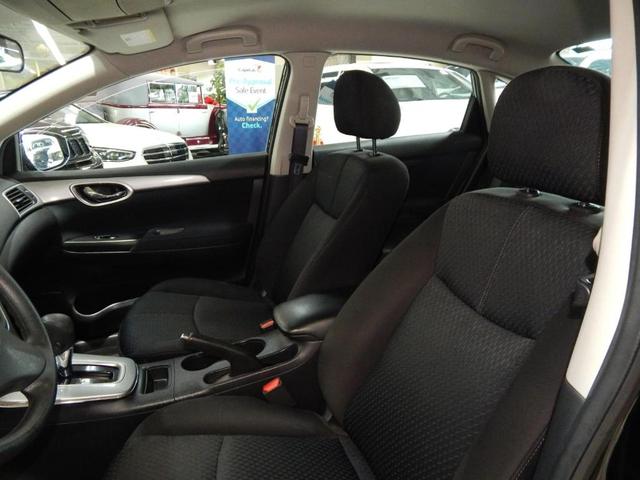 Photo of 2014 Super Black Nissan Sentra