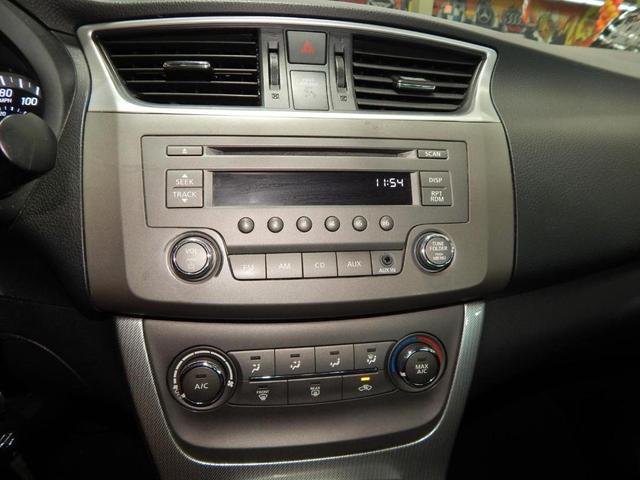 Photo of 2014 Super Black Nissan Sentra