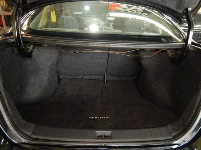 Photo of 2014 Super Black Nissan Sentra