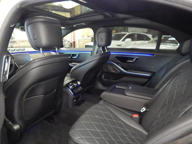 Photo of 2021 designo Diamond White Mercedes-Benz S-Class