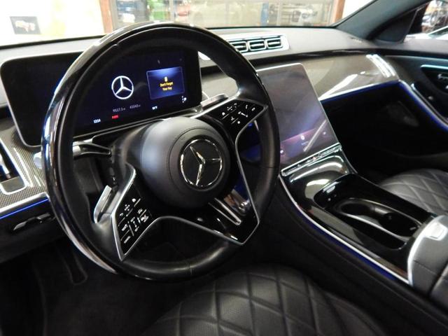 Photo of 2021 designo Diamond White Mercedes-Benz S-Class
