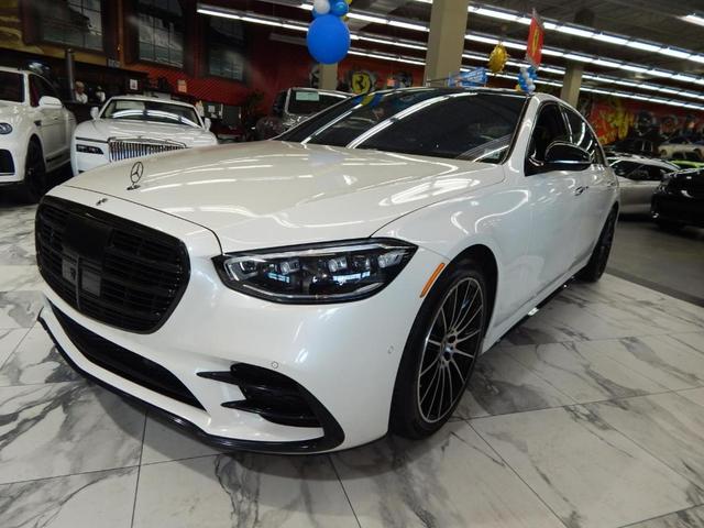 Photo of 2021 designo Diamond White Mercedes-Benz S-Class