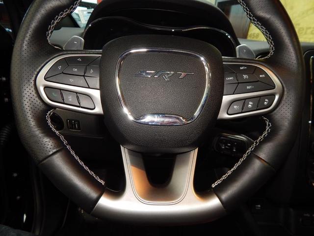 Photo of 2020 DB Black Clearcoat Dodge Durango