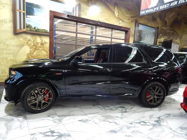 Photo of 2020 DB Black Clearcoat Dodge Durango