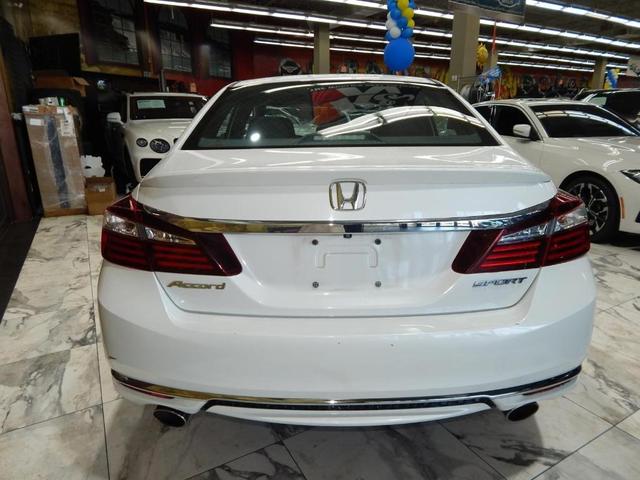 Photo of 2017 White Orchid Pearl Honda Accord