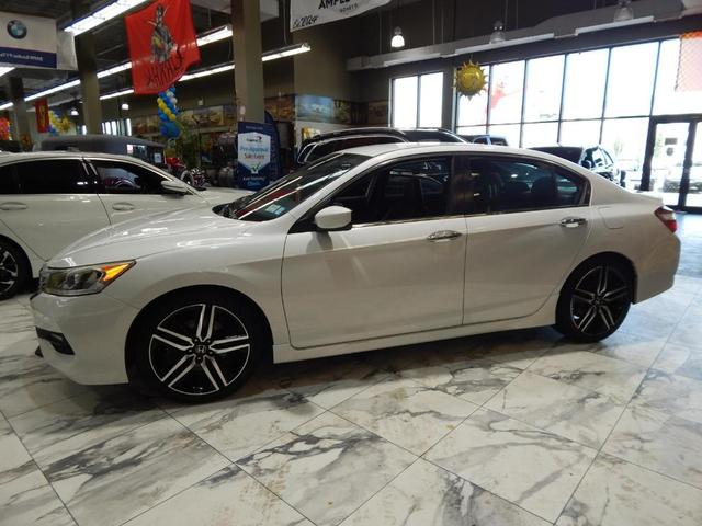 Photo of 2017 White Orchid Pearl Honda Accord