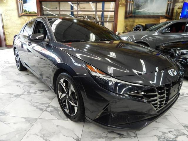 Photo of 2021 Phantom Black Hyundai ELANTRA