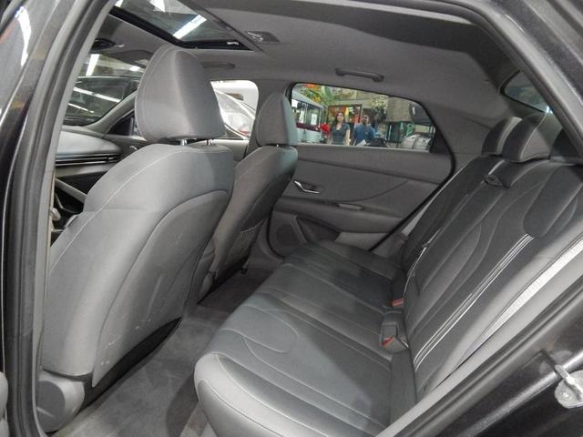 Photo of 2021 Phantom Black Hyundai ELANTRA