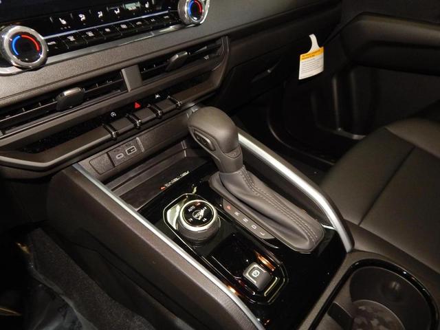 Photo of 2025 Black Chevrolet Colorado