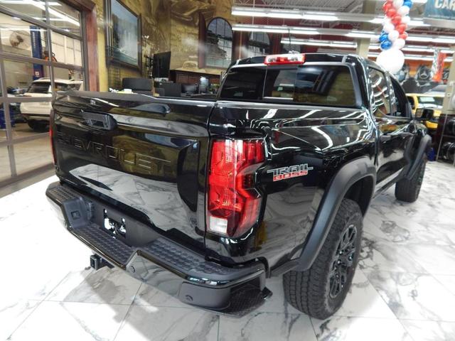 Photo of 2025 Black Chevrolet Colorado
