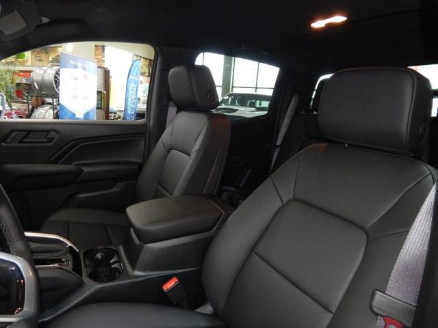 Photo of 2025 Black Chevrolet Colorado