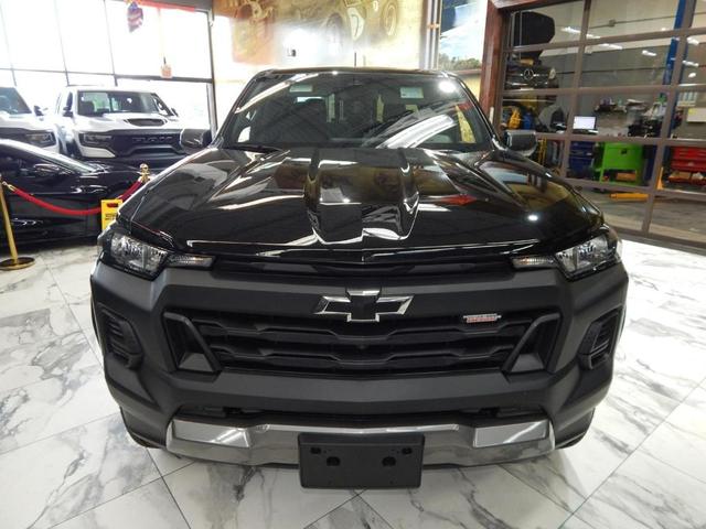 Photo of 2025 Black Chevrolet Colorado