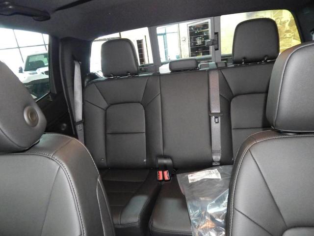 Photo of 2025 Black Chevrolet Colorado