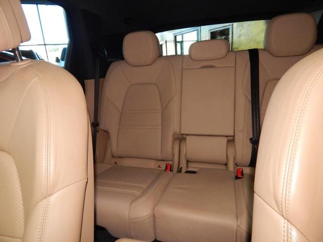 Photo of 2023 Black Porsche Cayenne