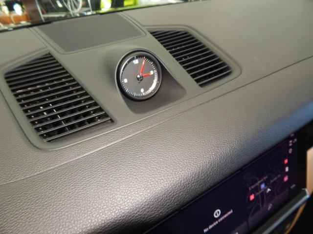 Photo of 2023 Black Porsche Cayenne