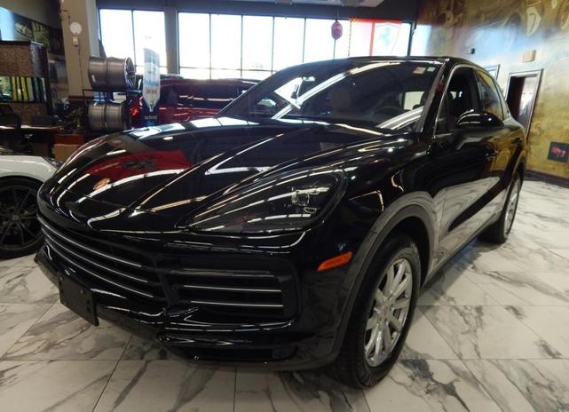 Photo of 2023 Black Porsche Cayenne