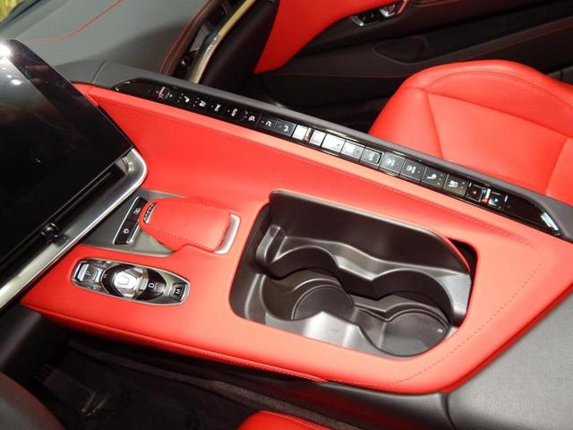 Photo of 2024 Arctic White Chevrolet Corvette